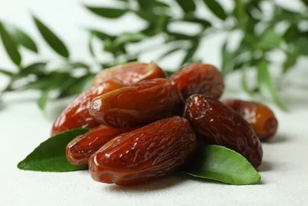 Deglet Nour Dates – Premium Algerian Soft Dates | Naturally Sweet, Pitted & Fibre-Rich | Ideal for Snacking, Ramadan & Baking – 500g / 1kg