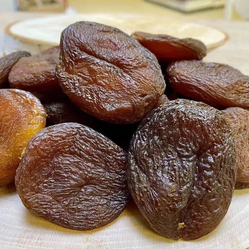 Premium Dried Apricots β Black, Orange & Yellow | Naturally Sweet, Soft & Sun-Dried | Non-GMO, Ideal for Snacking & Baking β 250g - 10kg