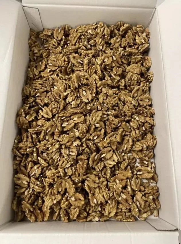Walnut Kernels – Halves | Extra Light, No Shell | Rich in Omega-3, Non-GMO | Ideal for Snacking, Baking & Cooking – 500g - 10kg