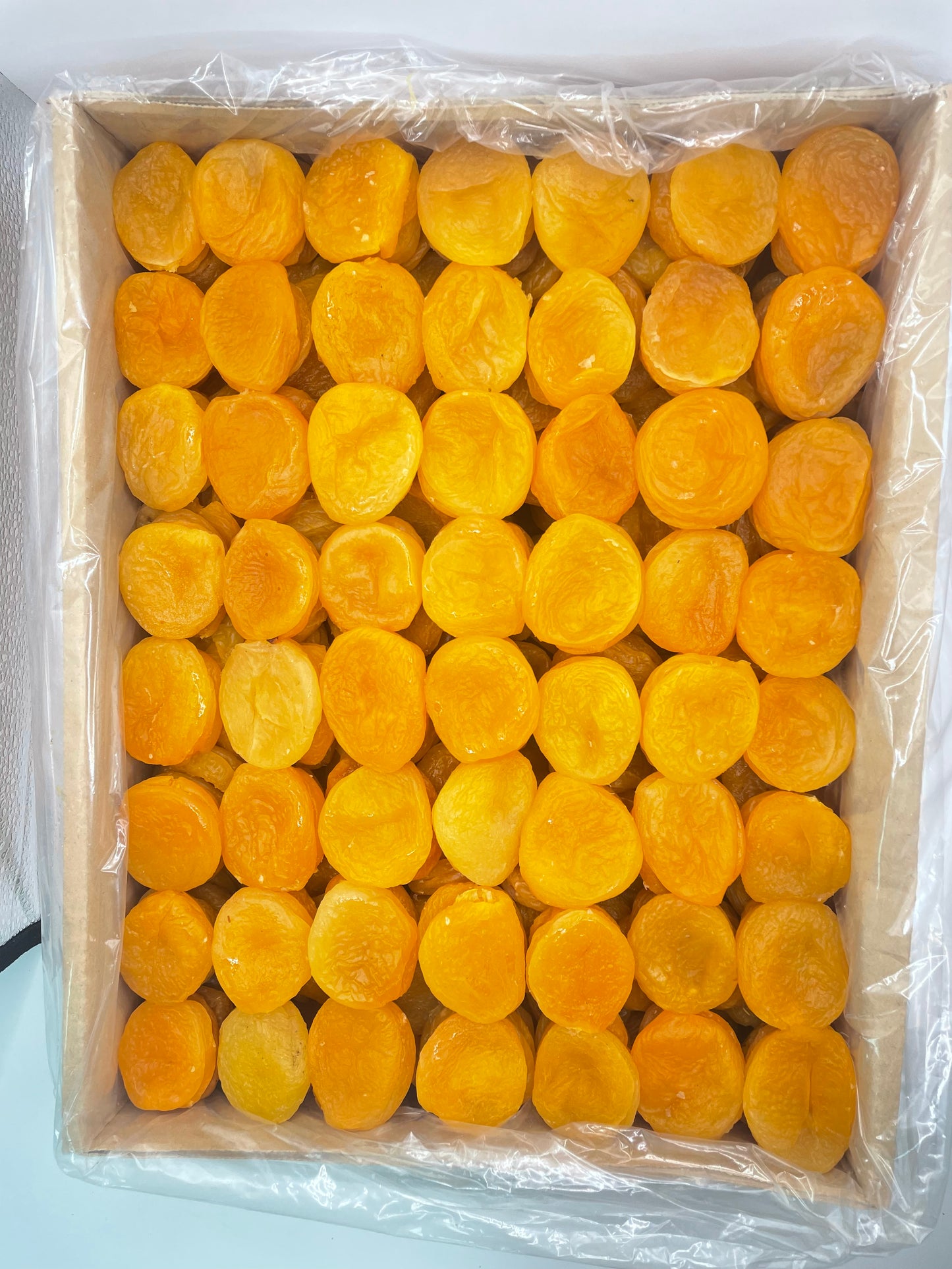 Premium Dried Apricots β Black, Orange & Yellow | Naturally Sweet, Soft & Sun-Dried | Non-GMO, Ideal for Snacking & Baking β 250g - 10kg